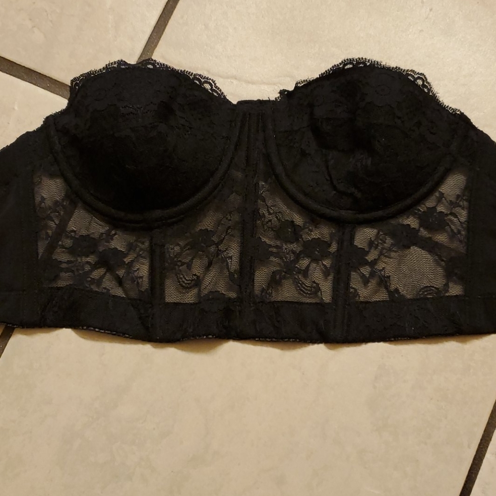 COPY - Black lace bustier
